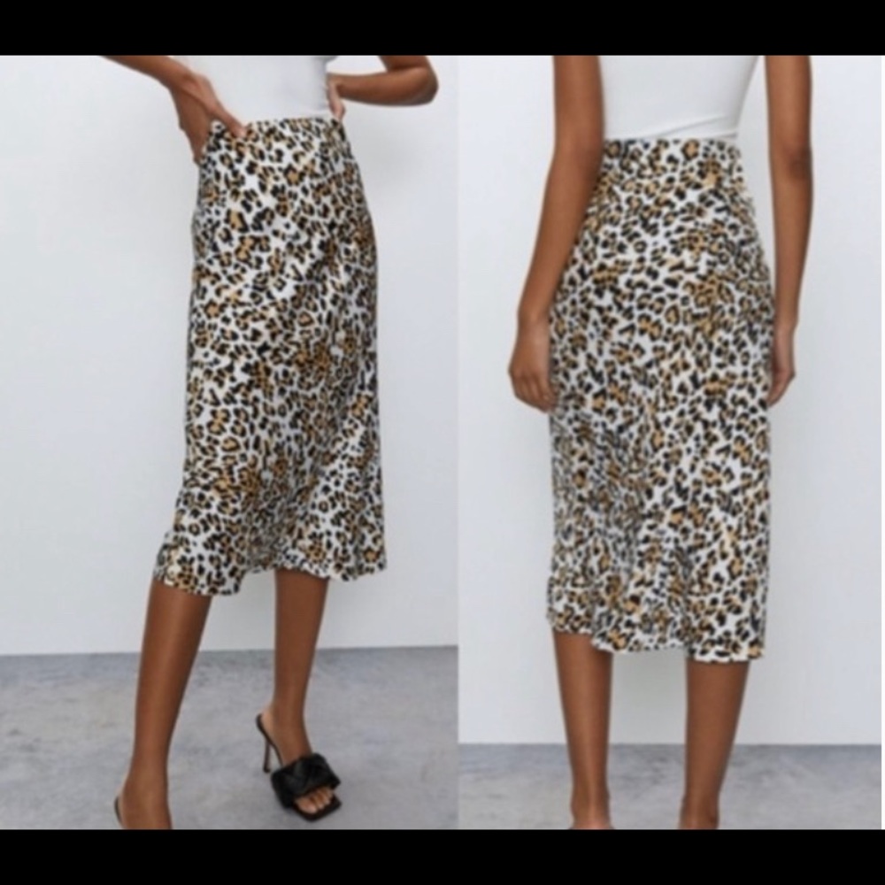 Aritzia/BABATON leopard skirt